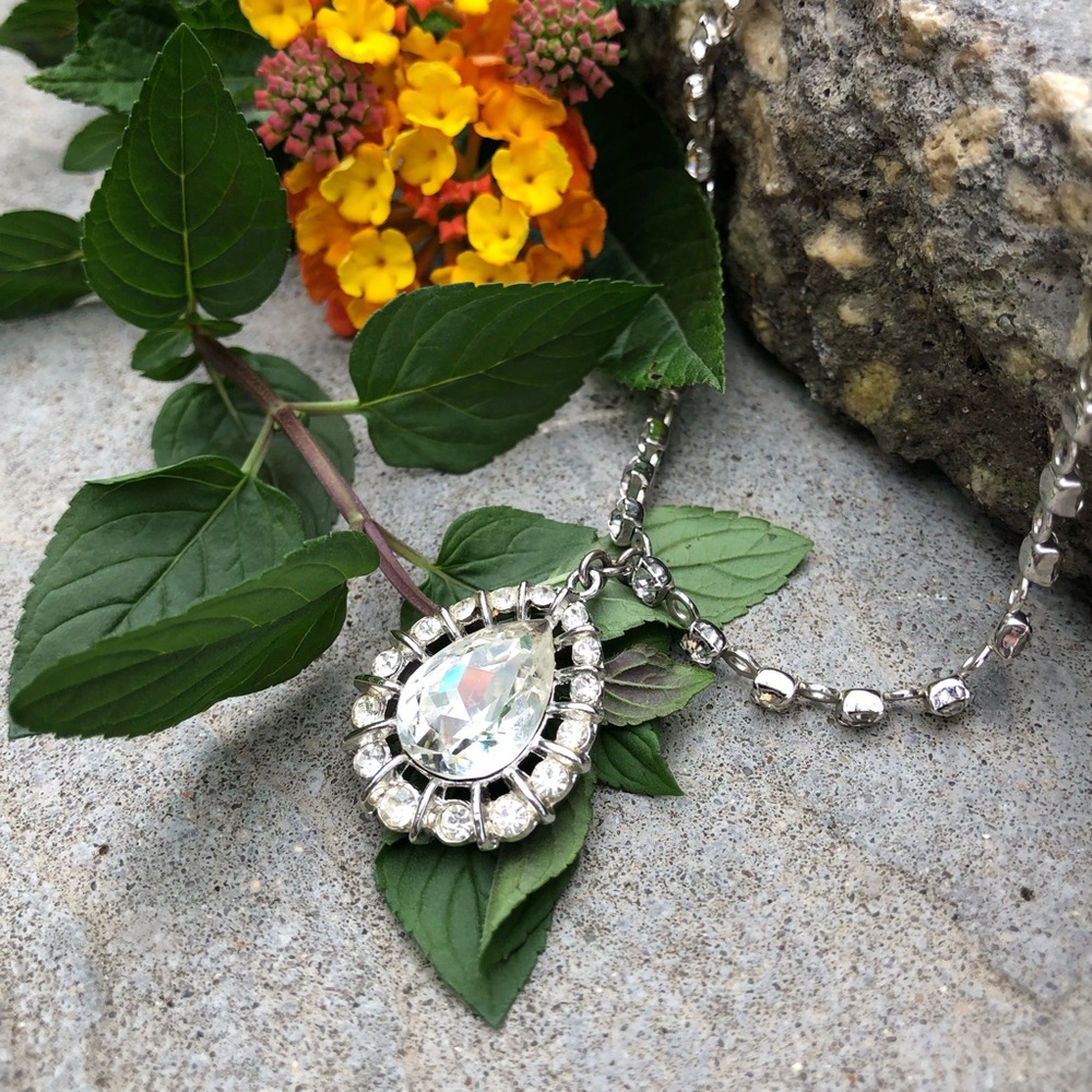 Trifari Vintage 1936-1955 Rhinestone Necklace 💕